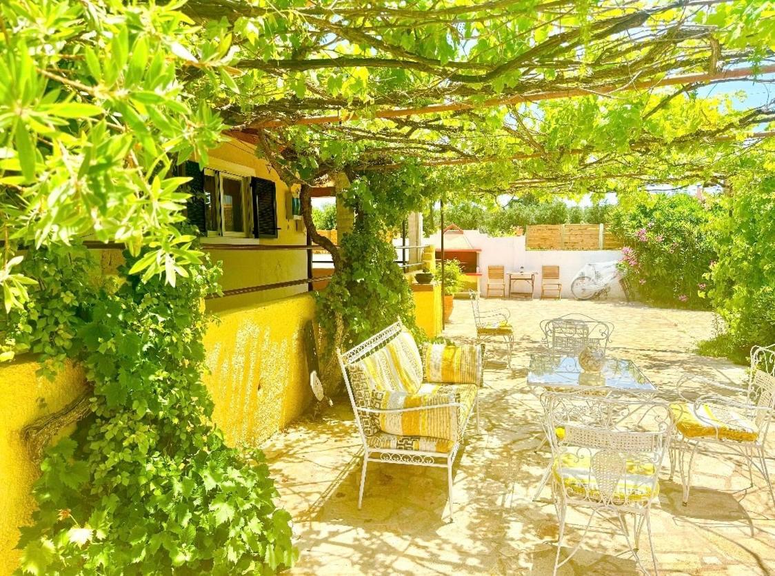 Apartamento TETRAKTYS estate Ágios Matthaíos Exterior foto